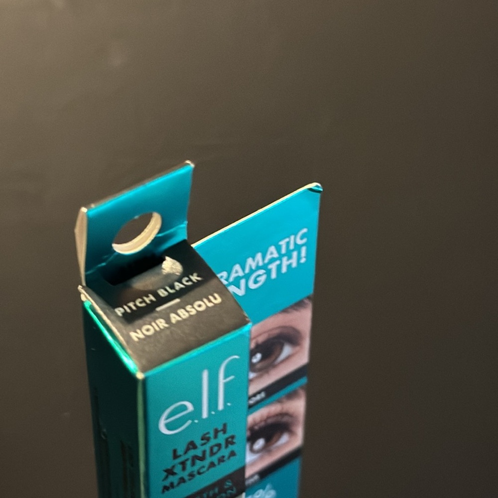 NEW: ELF Lash XTNDR Mascara - Pitch Black - Length & Definition - Picture 8 of 9